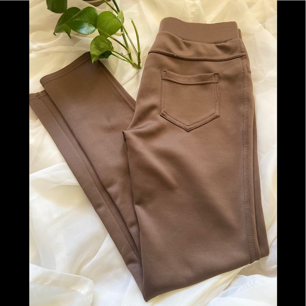 🧡Shosho Brown form fitting jeggings